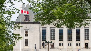 Студен танц на оцеляването