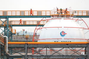 Добивът на суров петрол достига 215 млн. тона